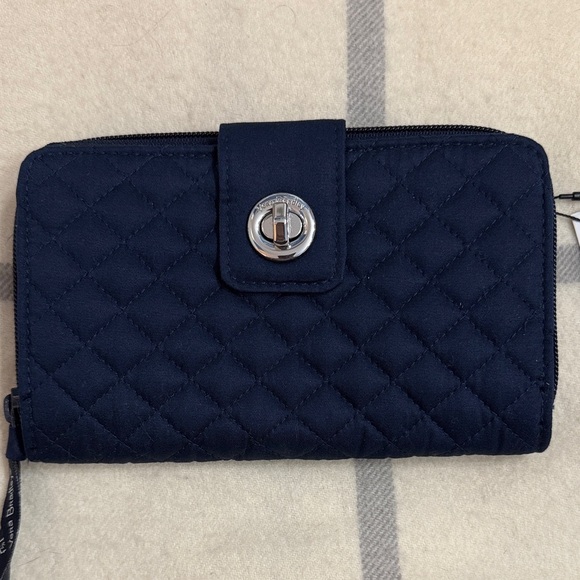 Vera Bradley Navy RFID Turnlock Quilted Wallet - Picture 2 of 12